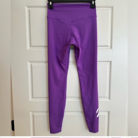 NIKE DRI-FIT/PELOTON ONE LUXE TIGHT /LEGGINGS - S - VIBRANT PURPLE - Picture 2 of 3